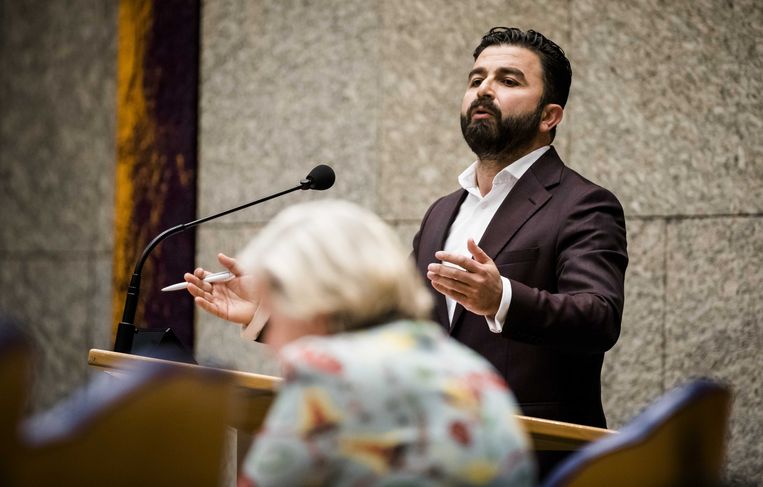  Selçuk Öztürk (DENK) tijdens het debat in november over de burgerslachtoffers in Hawija.  Beeld ANP - Bart Maat