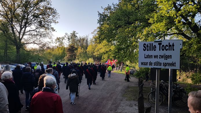 Tijdens de tocht naar de Fusilladeplaats was het (nog) muisstil