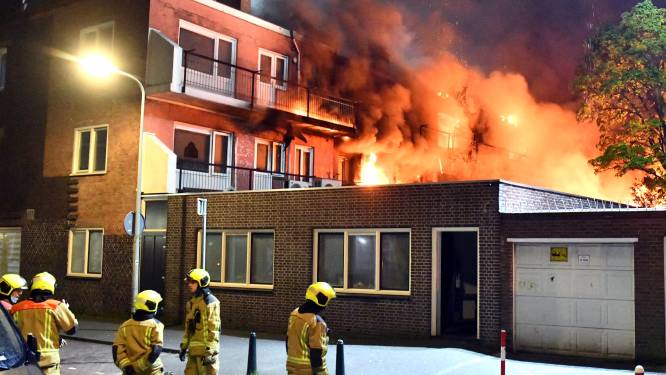 Onderzoek: Geen aanwijzingen van brandstichting bij grote vlammenzee in Haagse Schilderswijk
