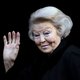 Prinses Beatrix geopereerd na polsbreuk door skiën