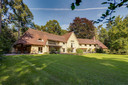 Landhuis te koop op de Lissevenlaan in Waalre.
