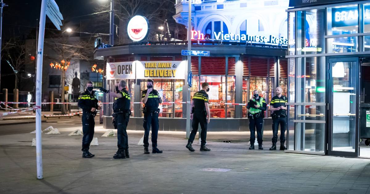 Slachtoffer steekpartij Kruisplein is 16-jarige jongen, dader nog spoorloos.
