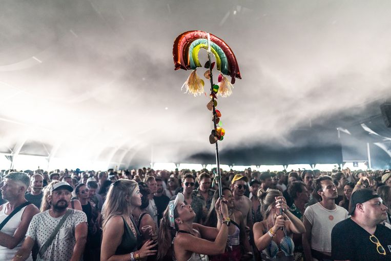 Publiek tijdens Lowlands Beeld Joris van Gennip