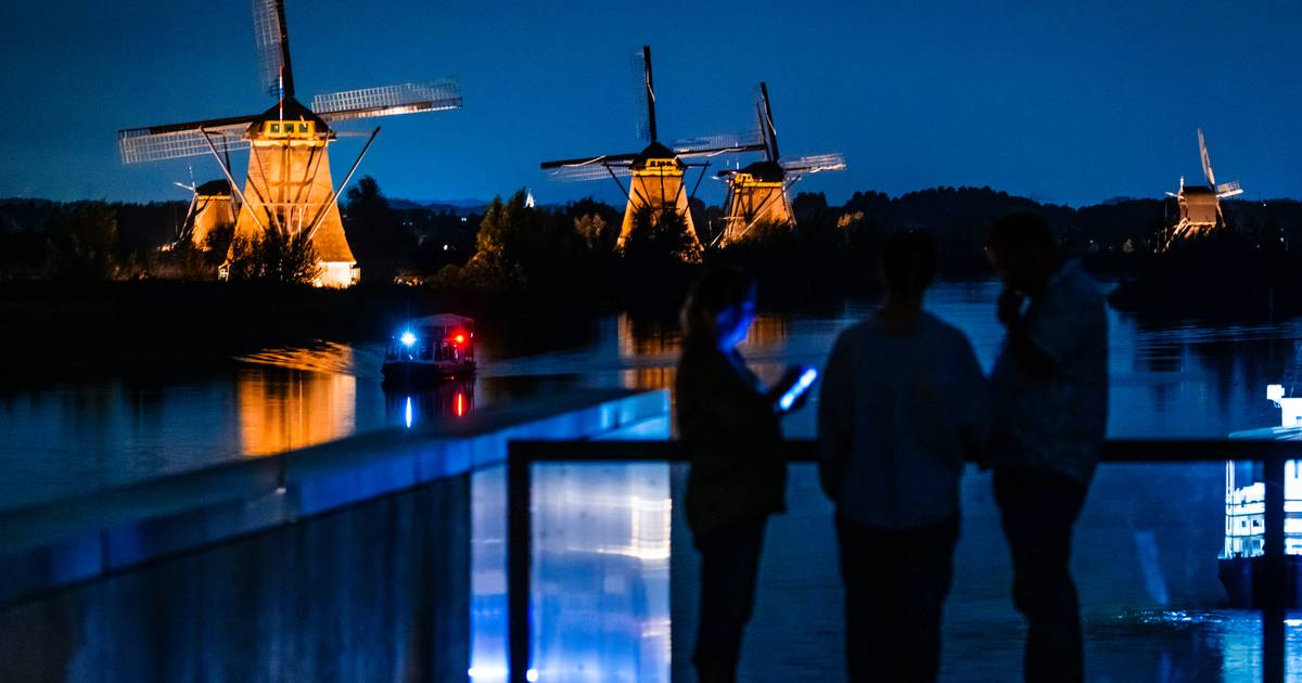 Camera’s klaar? Klikken maar! Molens Kinderdijk nog de hele week in het licht | Dordrecht