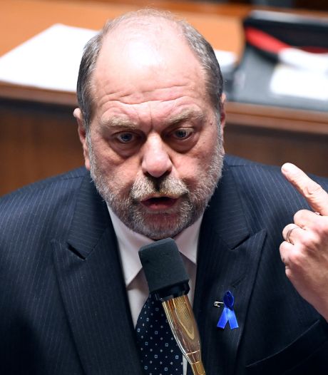 "Une connerie”: Éric Dupond-Moretti sort du silence après ses bras d’honneur à l’Assemblée nationale