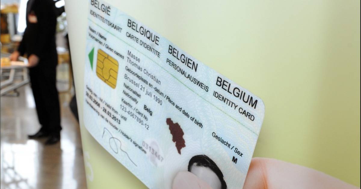 Elektronische IDkaart is straks tien jaar geldig Binnenland hln.be