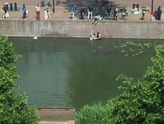 Toerist uit Hasselt redt slechtziende vrouw uit water in Dordrecht