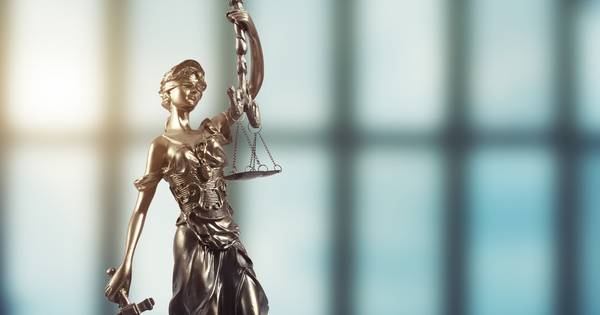 Celstraf geëist tegen dronken man die in Tilburg oudere vrouw schepte en doorreed: ‘Haar leven is verwoest' .