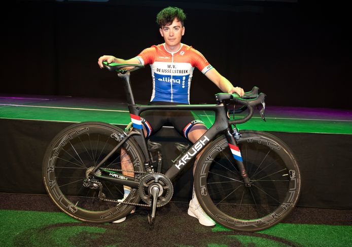 Robin Löwik uit Vriezenveen, eerder tijdens de ploegpresentatie van de IJsselstreek in Harderwijk.