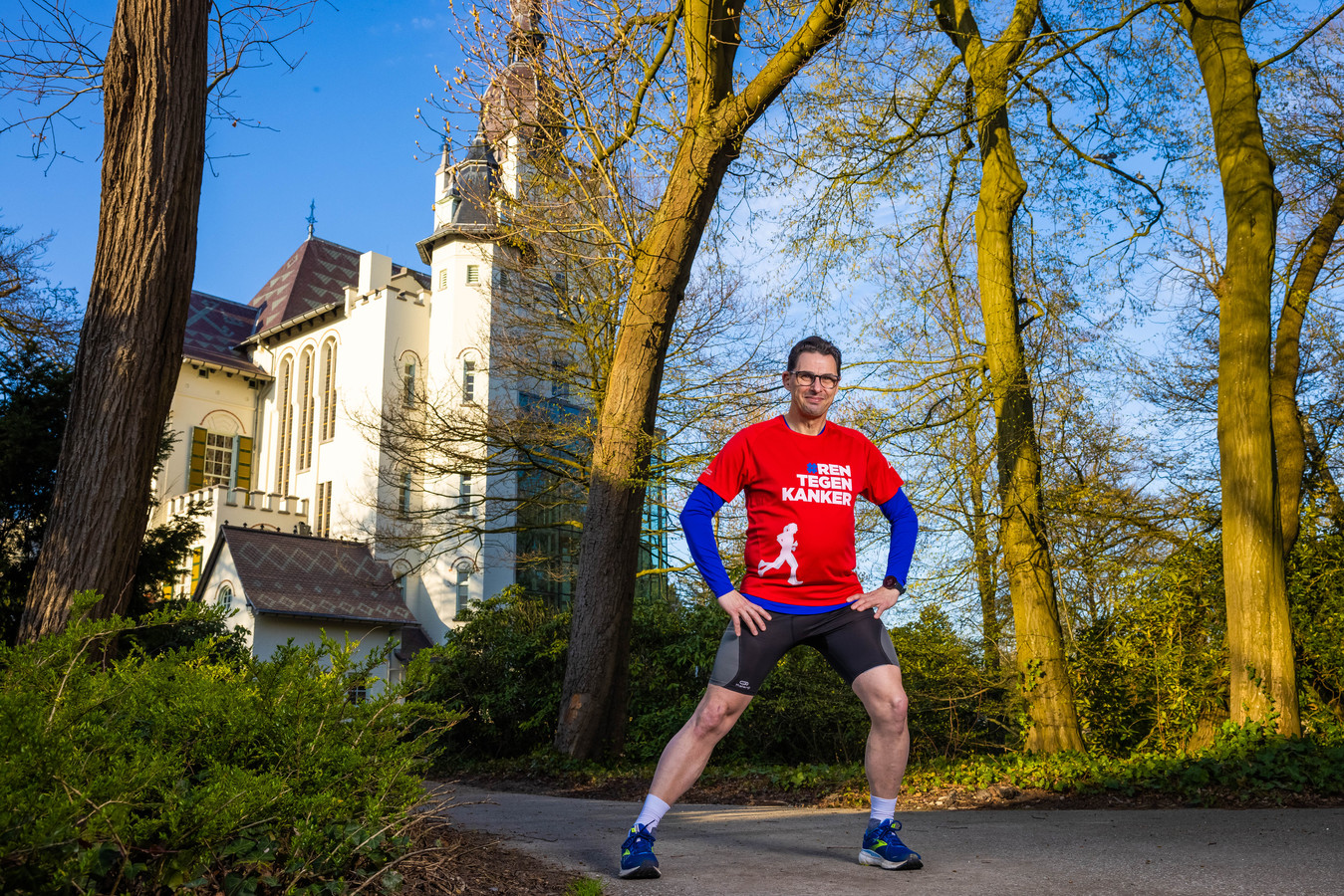Marco loopt marathon als eerbetoon aan overleden broer: ‘William zal ...