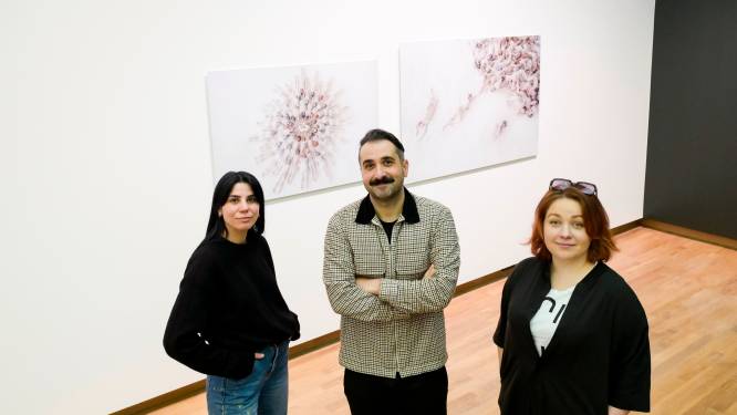 Kunstenaars met migratieverleden tonen werk in Dordrechts museum: ‘Verlies brengt mensen samen’