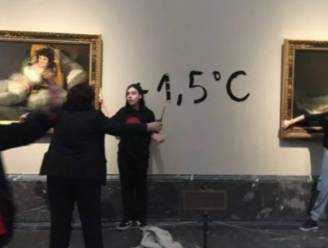 Klimaatactivisten lijmen zich vast aan lijst van schilderijen in Prado-museum