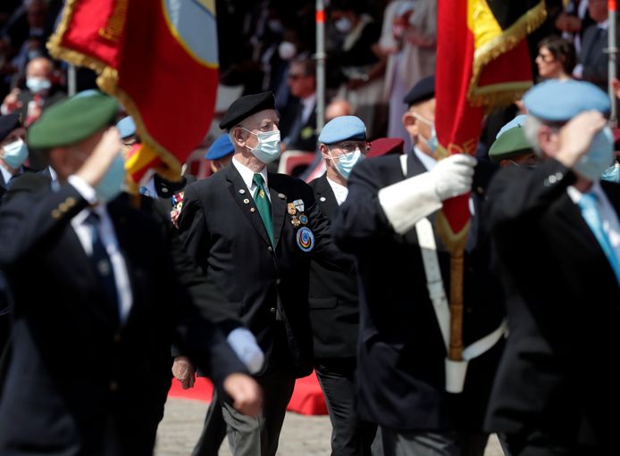 Des anciens combattants ont pris part au défilé, qui célébrait notamment les 70 ans de la guerre de Corée.