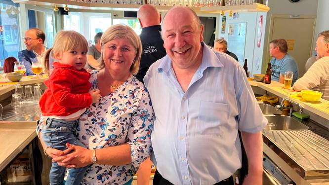 Christa (59) en Danny (56) terug achter toog van café Enjoy: “Nu blijven we tot ons pensioen”