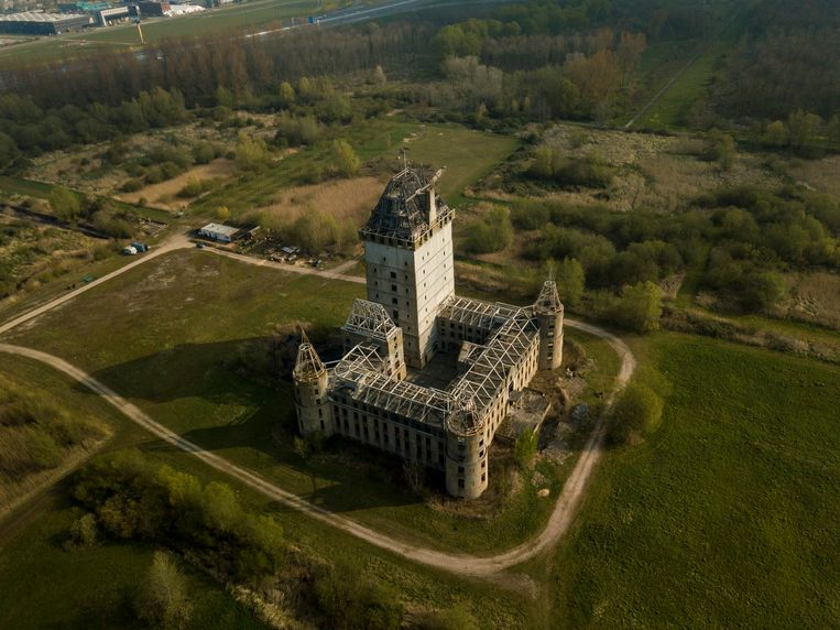Kasteel Almere Beeld Dim Balsem