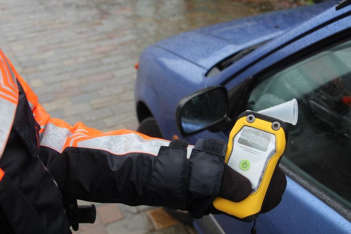 Politie alcoholcontroles uit vrees voor coronavirus VTM Nieuws | hln.be