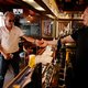 Britten overwegen pubverbod voor wie alimentatie niet betaalt: goed idee of wakkert het wrok aan?