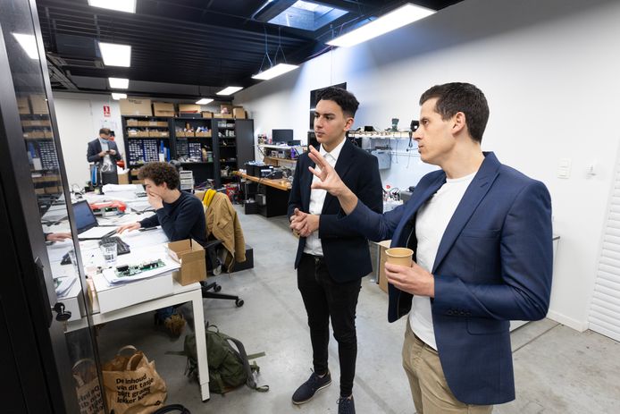 ontmoeting tussen een Vlaamse jongere en Ismaël Ben-Al-Lal, CEO van Futech.