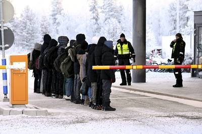 Finland sluit bijna alle grensovergangen met Rusland, enkel die in Lapland blijft open