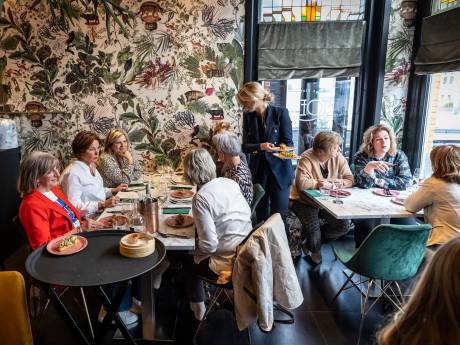 Vroege eters zijn spekkoper bij Loev in Hengelo  