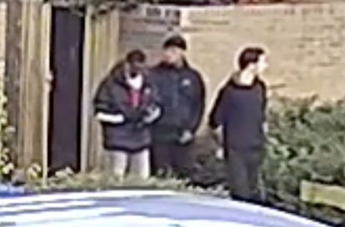 De drie mannen die verdacht worden van het steekincident.