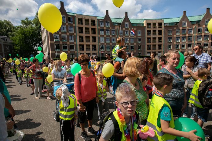 De feestelijke bloemenintocht die sinds jaar en dag eindigt op het Boscotondo.