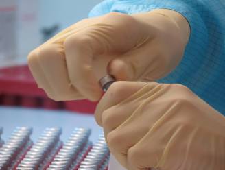 Test op resusapen succesvol: “Coronavaccin mogelijk in september al op de markt”