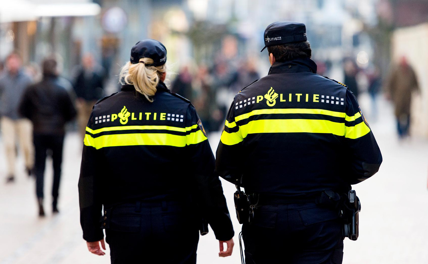 Eeuwigdurend longontsteking Sentimenteel Geen extra papierwerk voor politie | Foto | AD.nl