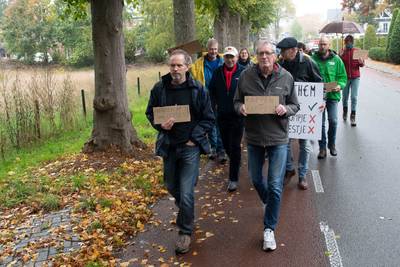 Protestmars over bouw villa’s in Barchemer bos roept vragen op, raadslid wil ‘alles op tafel’ via Wo