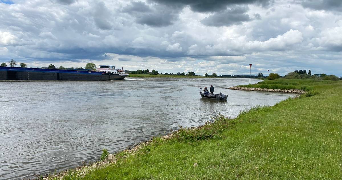 Dode man in IJssel bij Wijhe niet door misdrijf overleden