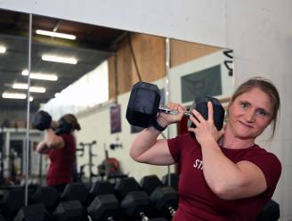 Elise Rummens (41) is arts, moeder van vier én wereldkampioen powerliften: “Met vastgeschroefde confituurpotjes weet ik thuis wel raad” 