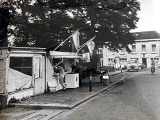Tot zijn schrik zag oom agent zijn dienstwagen langzaam de rivier in hobbelen