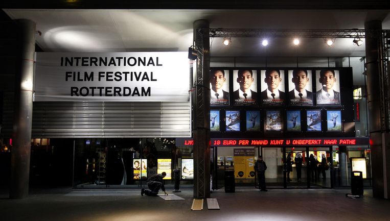 Pathe Schouwburgplein in Rotterdam is klaar voor van het Internationaal Filmfestival. Foto ANP/Robert Vos Beeld 