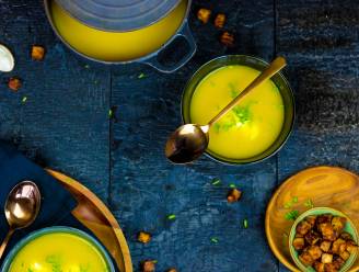 Wat Eten We Vandaag: Gele paprikasoep met knapperige tofucroutons