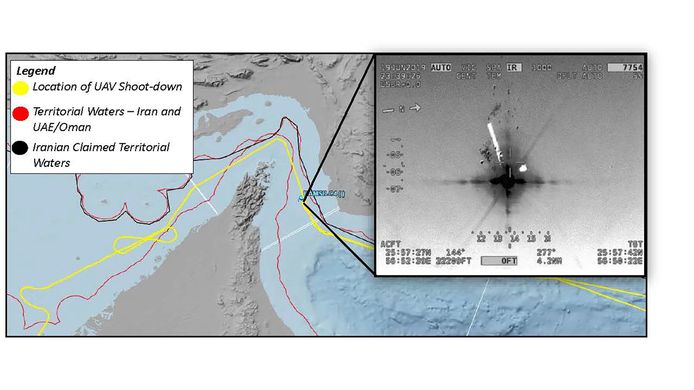 Volgens de Verenigde Staten bevond de drone (gele vlieglijn) zich in internationale wateren (tussen de twee rode lijnen).