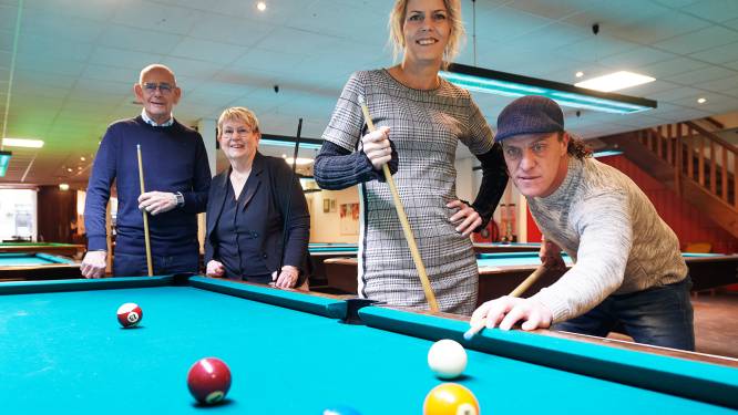 Henk en Annie Ceelen dragen keus en biljartballen in Veghel na dikke drie decennia over aan nieuwe eigenaren 