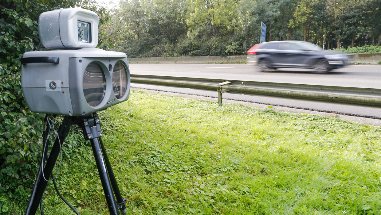 Snelheidscontrole in het buitenland.