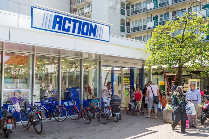 Een filiaal van Action in winkelcentrum De Hoven, Delft.