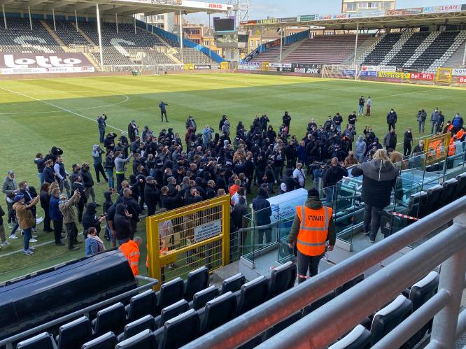 Hommeles in Charleroi: misnoegde fans dringen Mambourg binnen, aftrap halfuur verlaat
