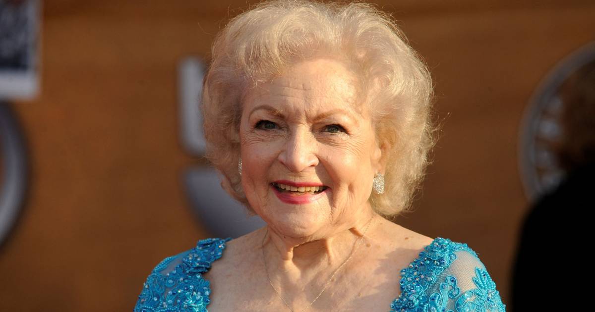 Betty White ha subito un ictus sei giorni prima della sua morte Showbiz