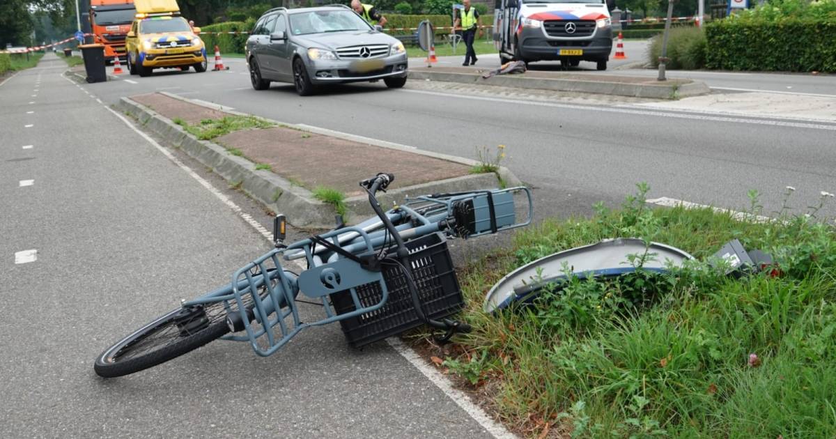 Scholier op fiets gewond geraakt bij botsing met auto.