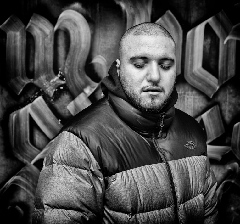  Rapper, schrijver en columnist Massih Hutak (25).  Beeld Jorgen Caris