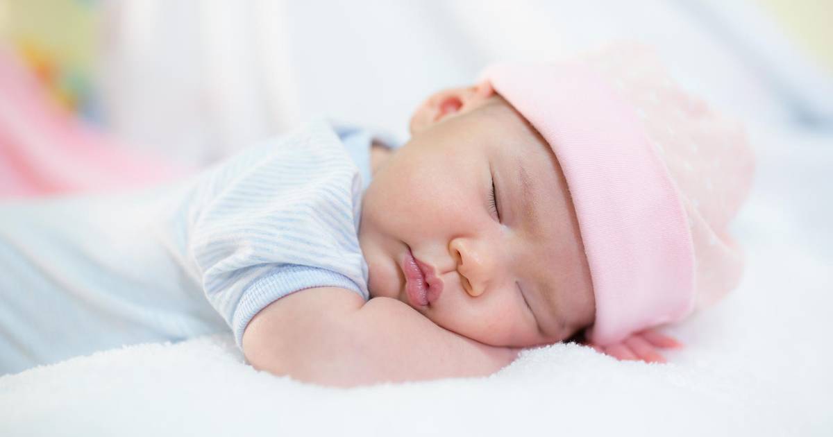 Man Slaat Pasgeboren Baby In Het Gezicht Omdat Hij Denkt Dat Ze Een Pop Is Default Hln Be