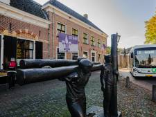 Commissaris van de Koning komt ondanks stevige kritiek (‘Kleine Trump’) weg met ontslaan van burgemeester Scherpenzeel