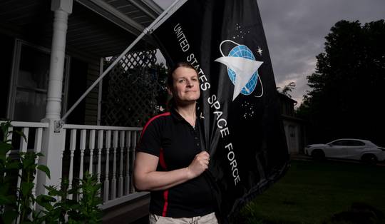 Kolonel Bree Fram, trans vrouw, moet na 22 jaar het Amerikaanse leger uit: ‘Het is hartverscheurend’