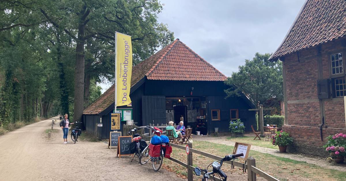 Van Gelselaar naar Beltrum via kerkepaden, de Kluntjespot en museum De ...