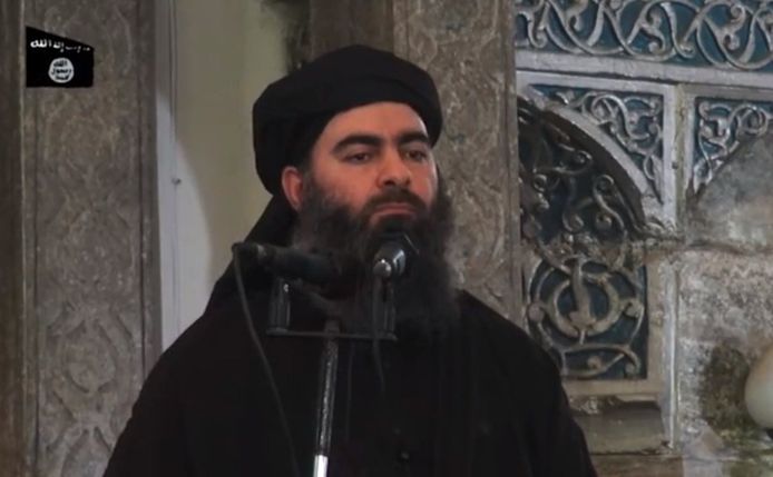 IS-leider Aboe Bakr al-Baghdadi tijdens een toespraak in Mosoel, Irak.