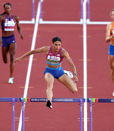 Femke Bol pakt zilver op WK atletiek, McLaughlin snelt naar sensationeel wereldrecord op 400 meter horden