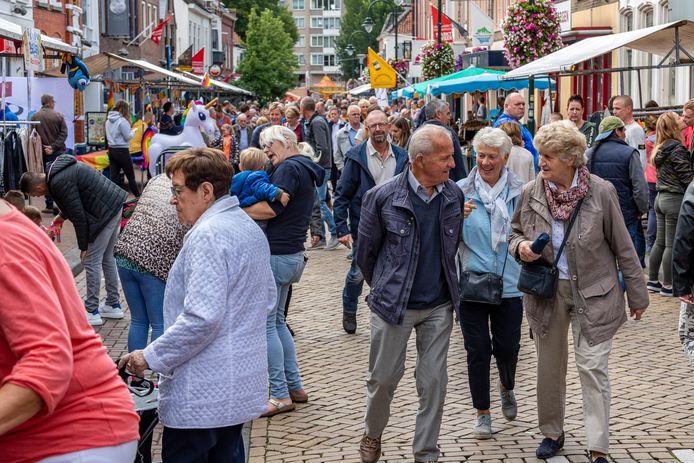 De jaarmarkt in Steenbergen nog voor corona (2019).