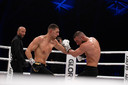 Serkan Ozcaglayan tijdens GLORY80 in Hasselt tegen Ertugrul Bayrak.